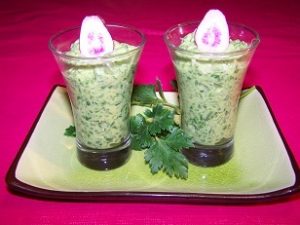 verrine de fanes de radis fraîche et légère