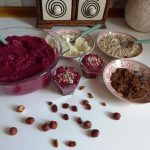 Recette - Verrine de betterave rouge au gingembre - raisins secs - noisettes